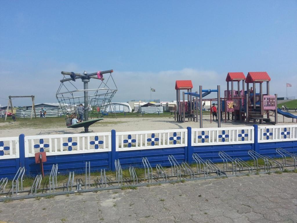 Lodge Camp Harlesiel Direkt Am Wattenmeer Wittmund Esterno foto